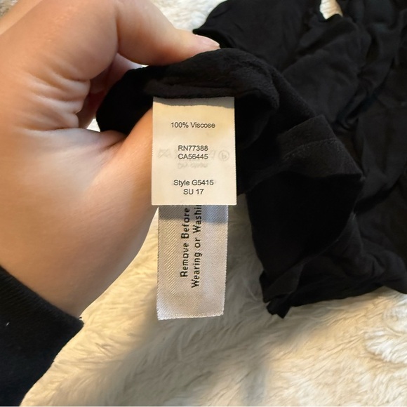 Madewell Black V-Neck Tank Blouse - Picture 4 of 4